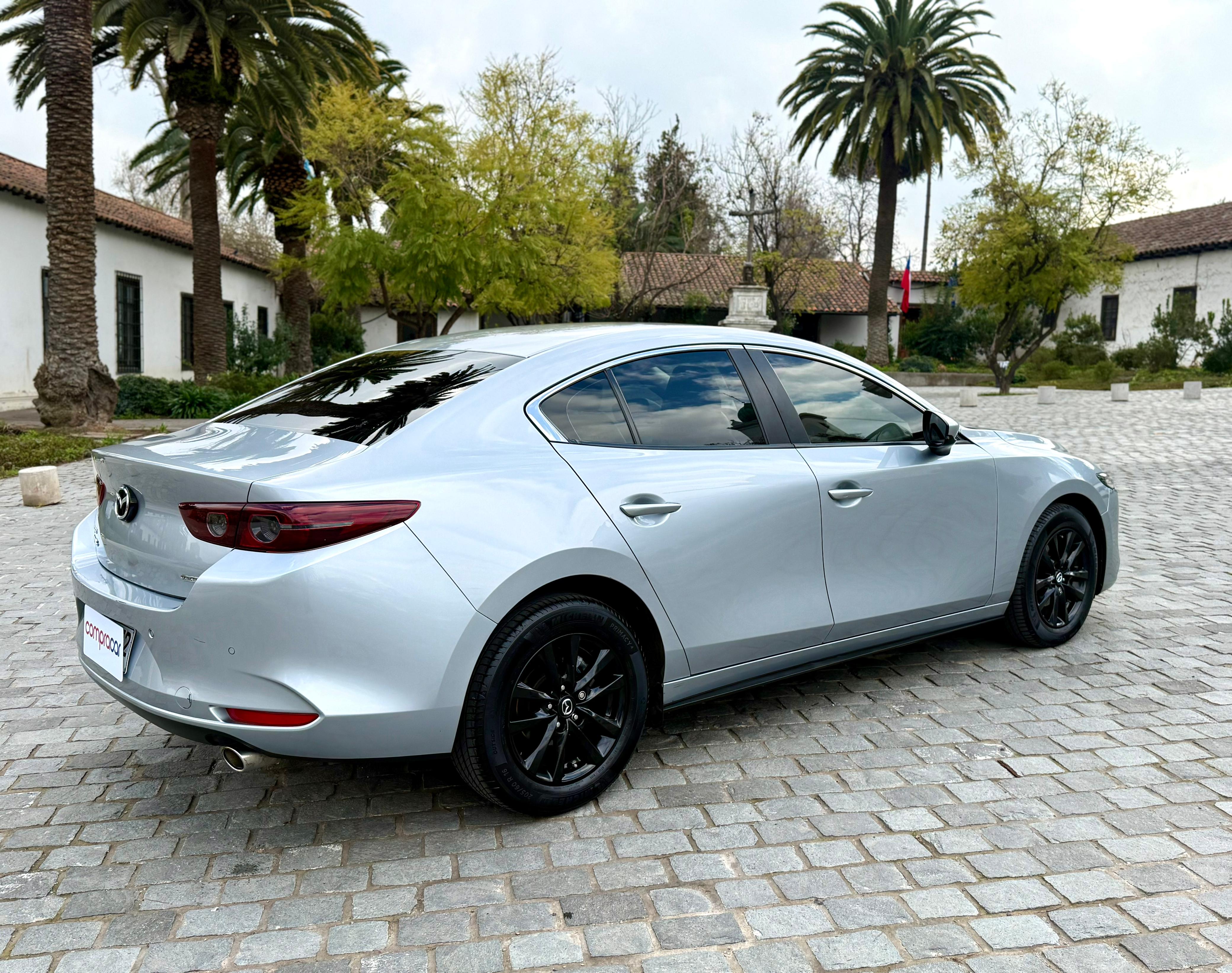 Mazda 3 — foto 3 de 12
