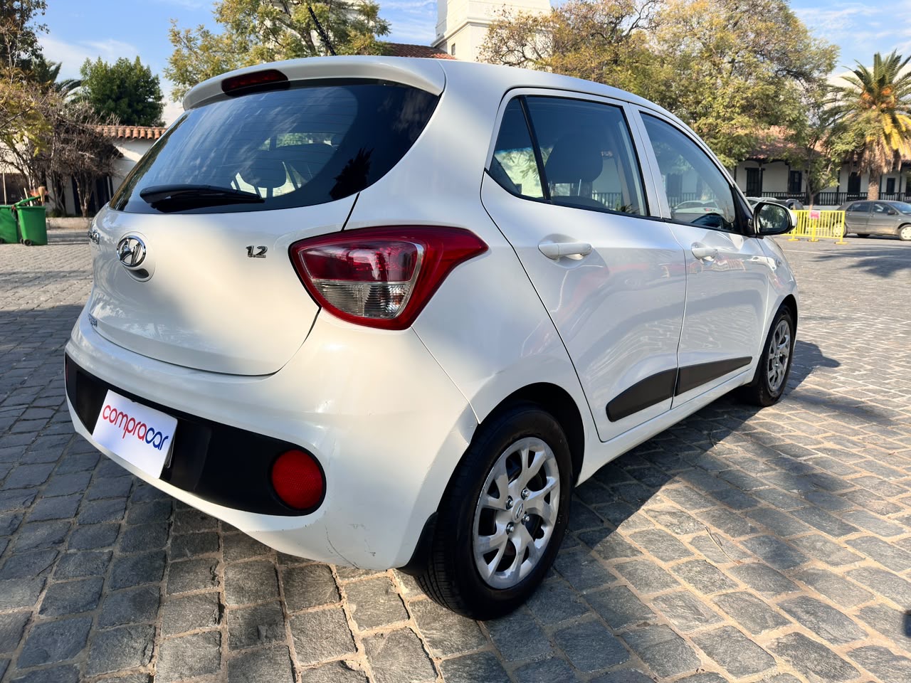 Hyundai Grand I-10 — foto 3 de 14