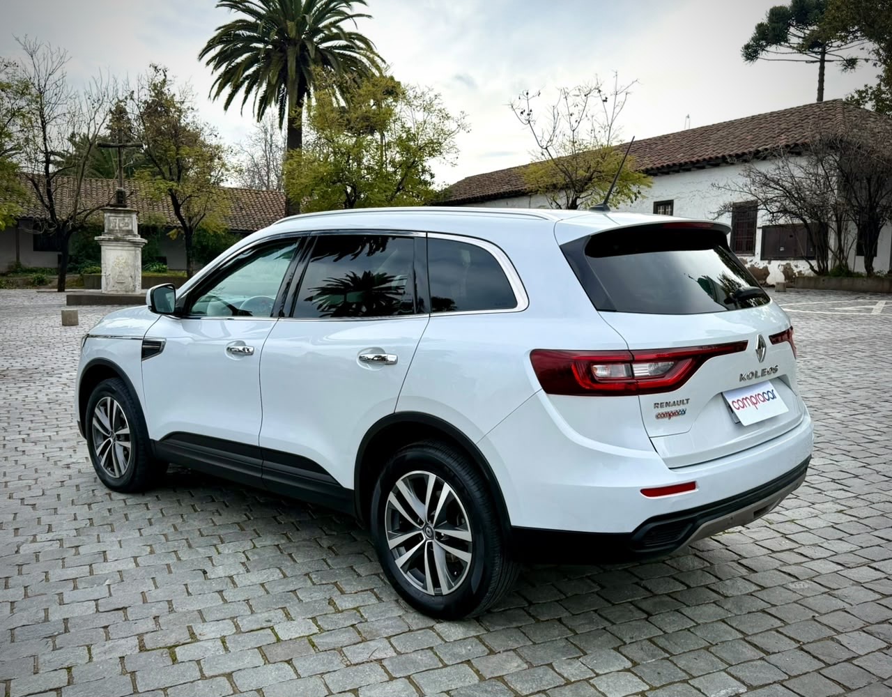 Renault Koleos — foto 4 de 18