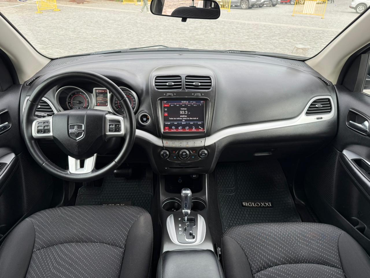 Dodge Journey — foto 15 de 21