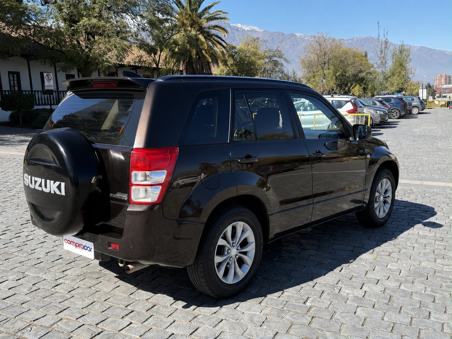 Suzuki Grand Nomade — foto 3 de 15