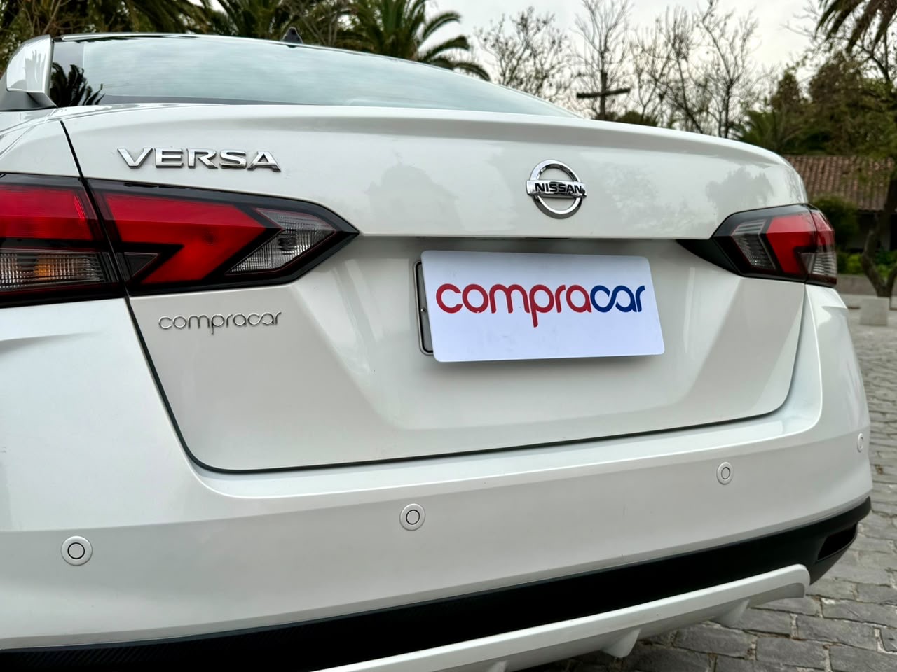 Nissan Versa — foto 10 de 16