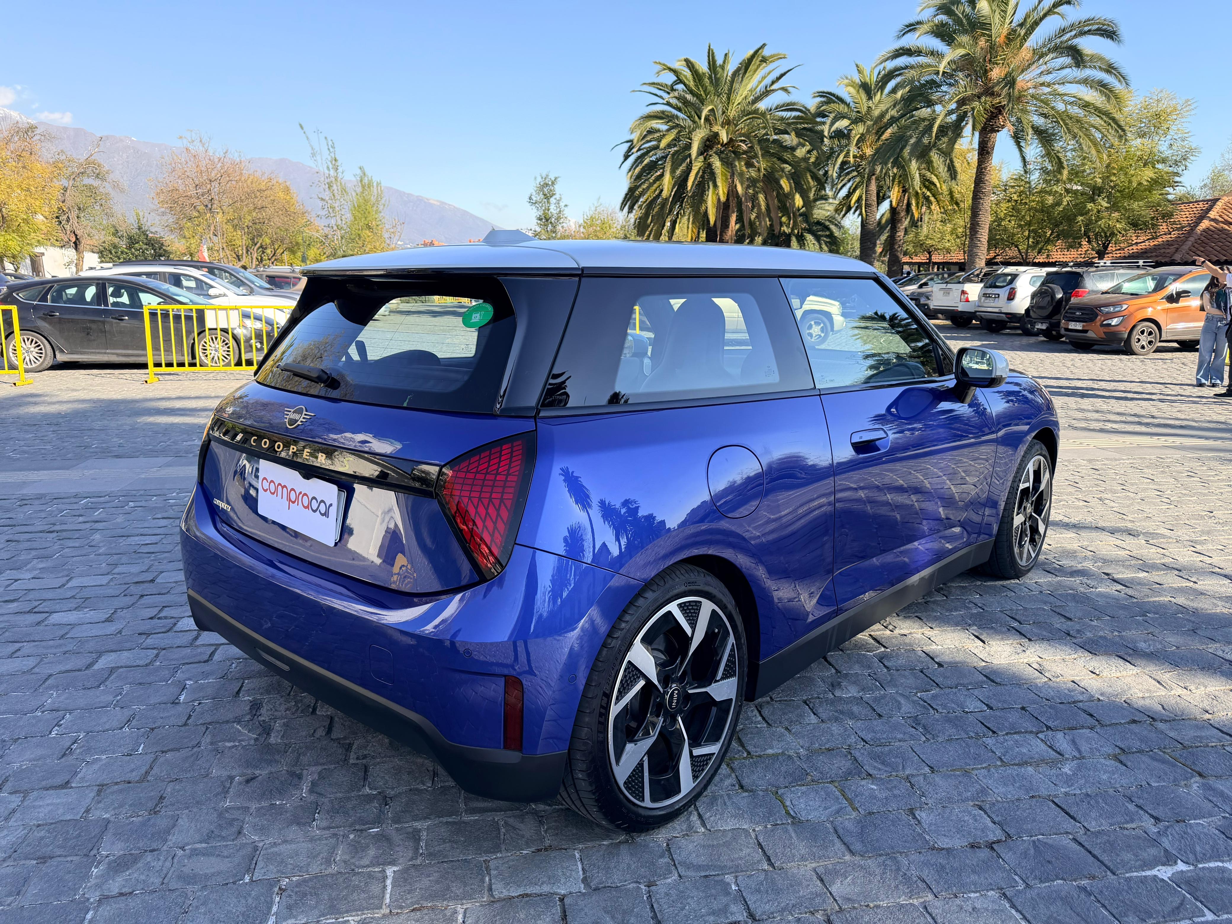 MINI Cooper — foto 3 de 17