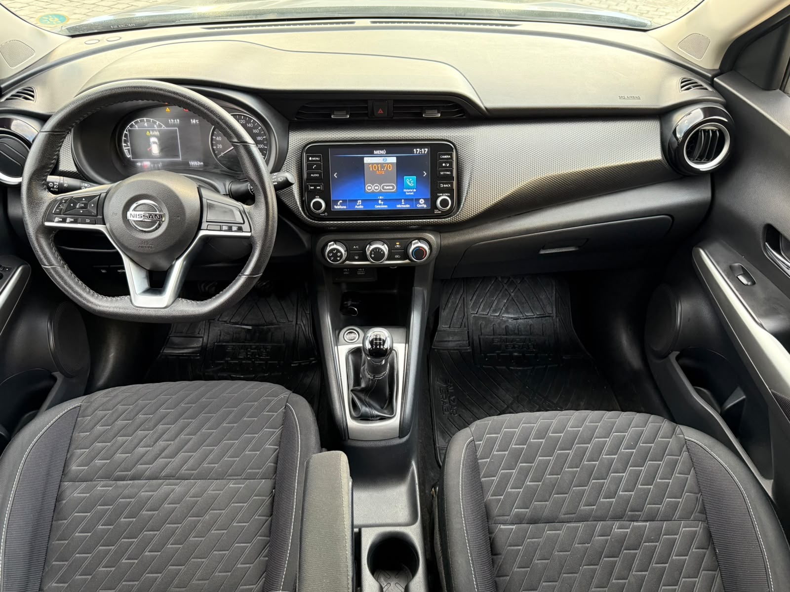 Nissan Kicks — foto 14 de 20