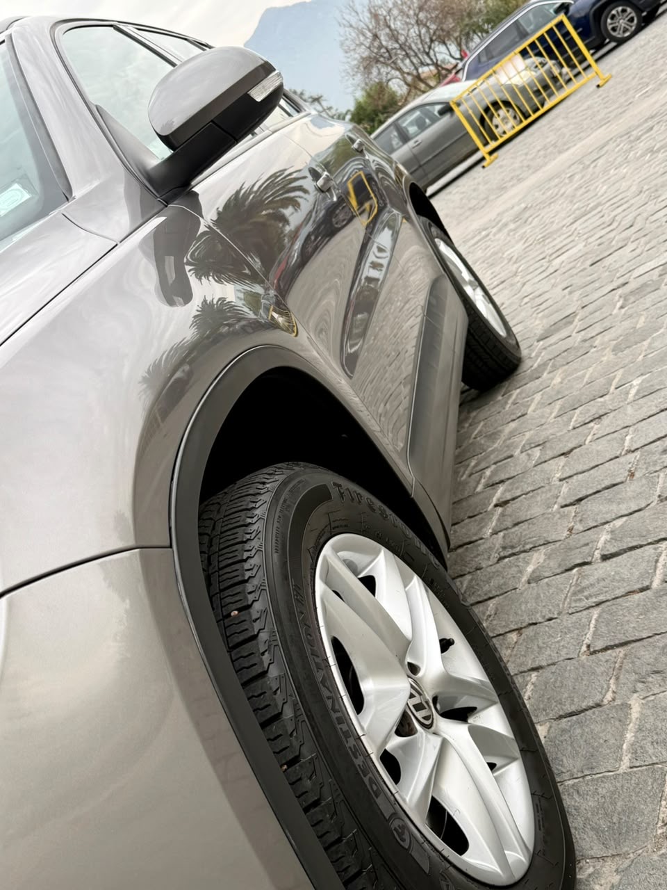 Volkswagen Tiguan — foto 10 de 20