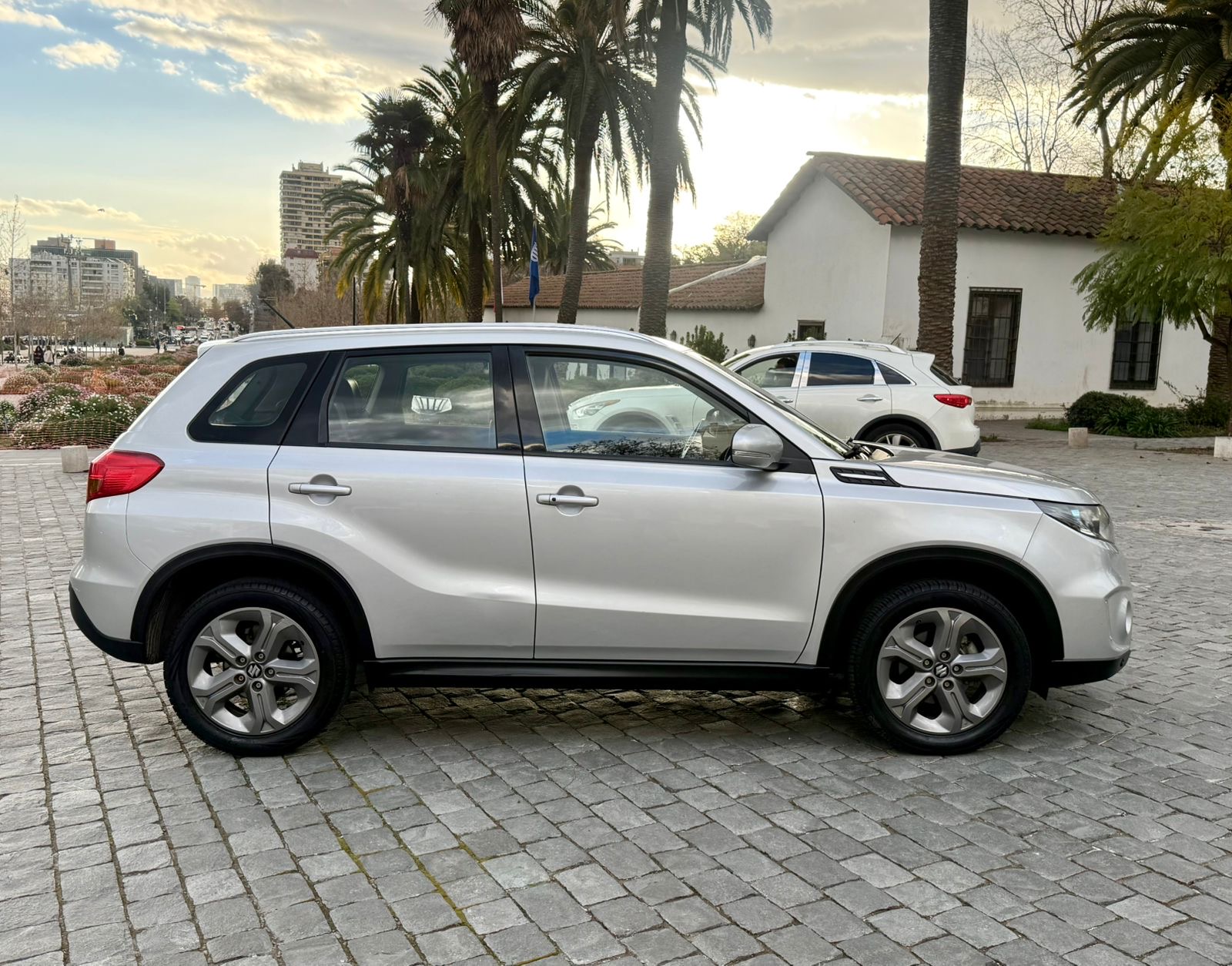 Suzuki Vitara — foto 6 de 24