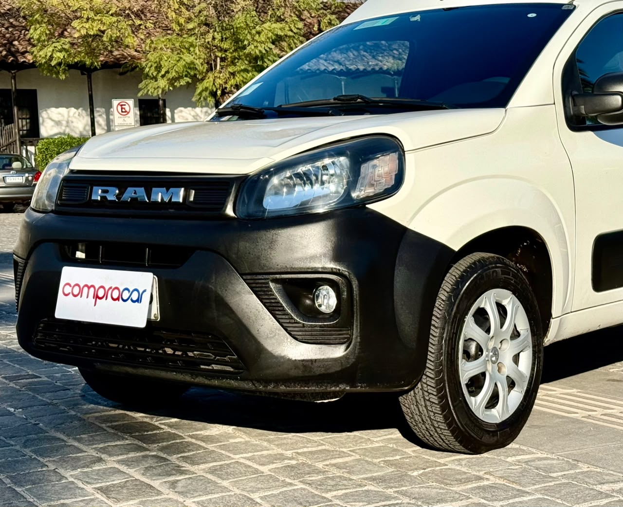 RAM Van700 — foto 7 de 20