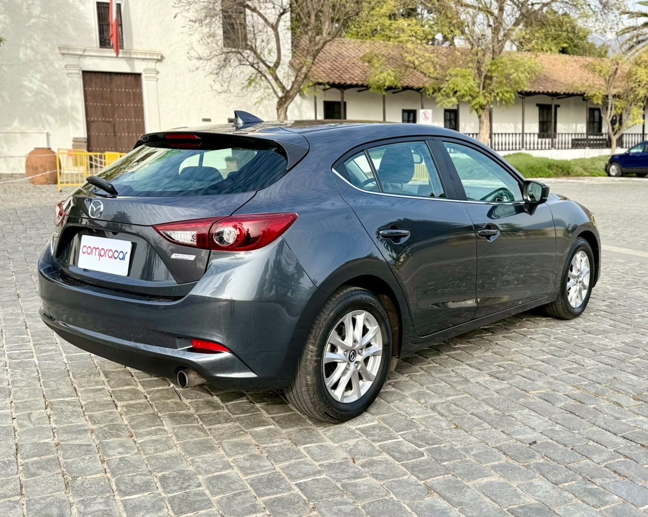 Mazda 3 — foto 3 de 15