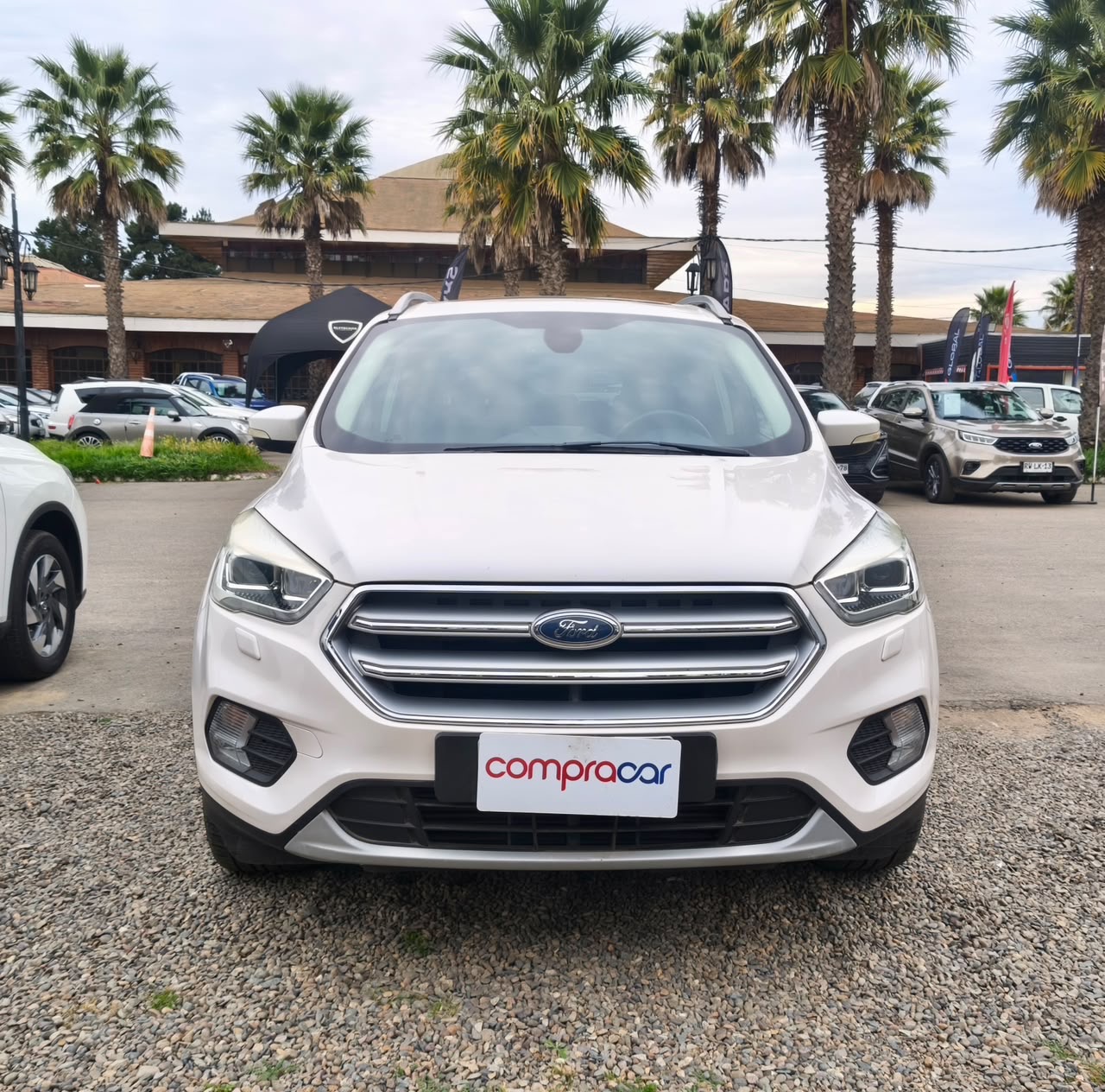 Ford Escape — foto 6 de 13