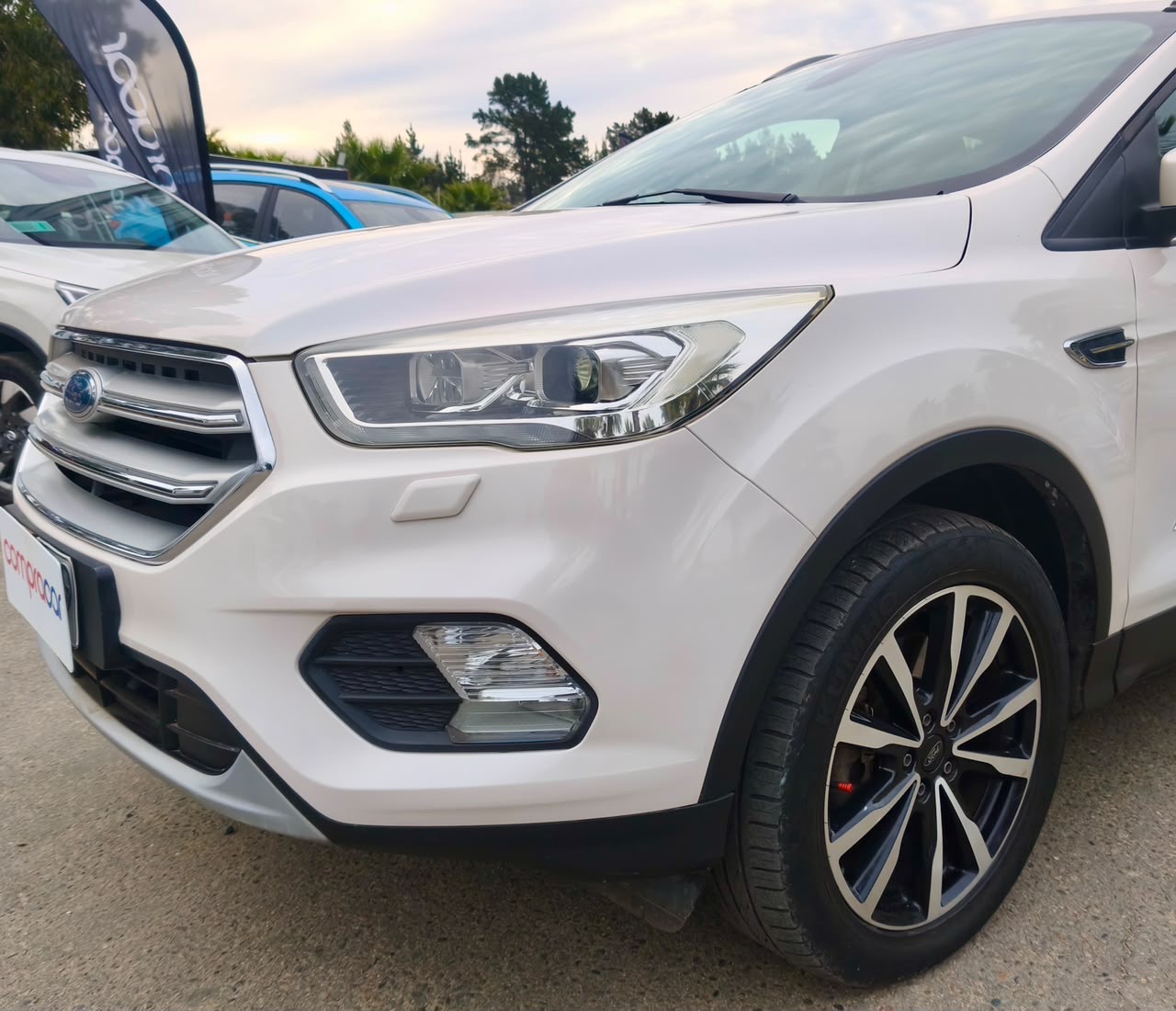 Ford Escape — foto 5 de 13