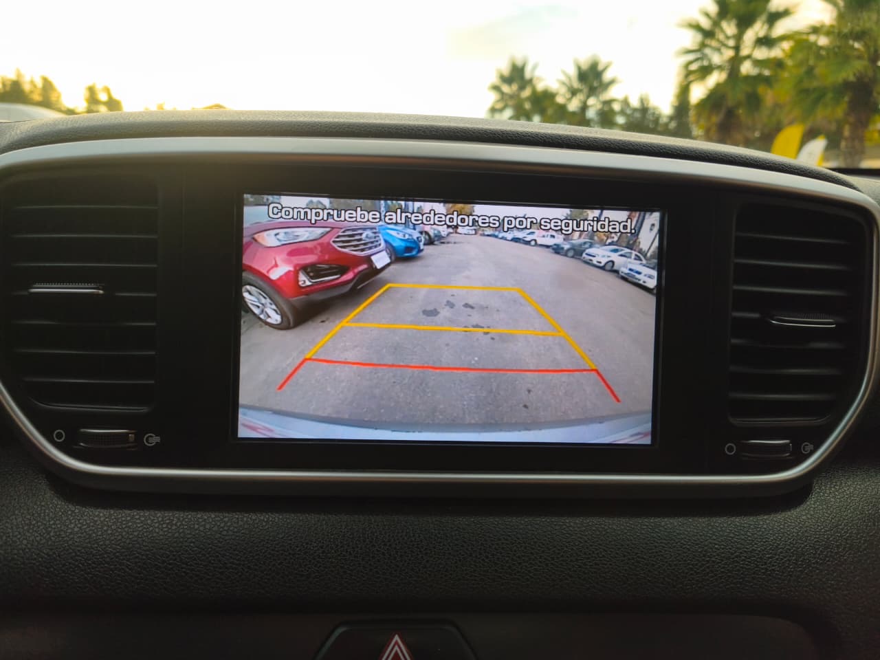 KIA Sportage — foto 11 de 16