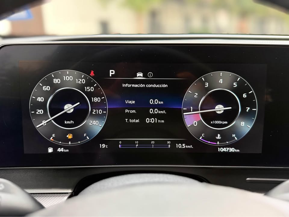 KIA Sportage — foto 13 de 19
