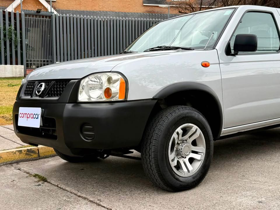 Nissan Terrano — foto 8 de 20