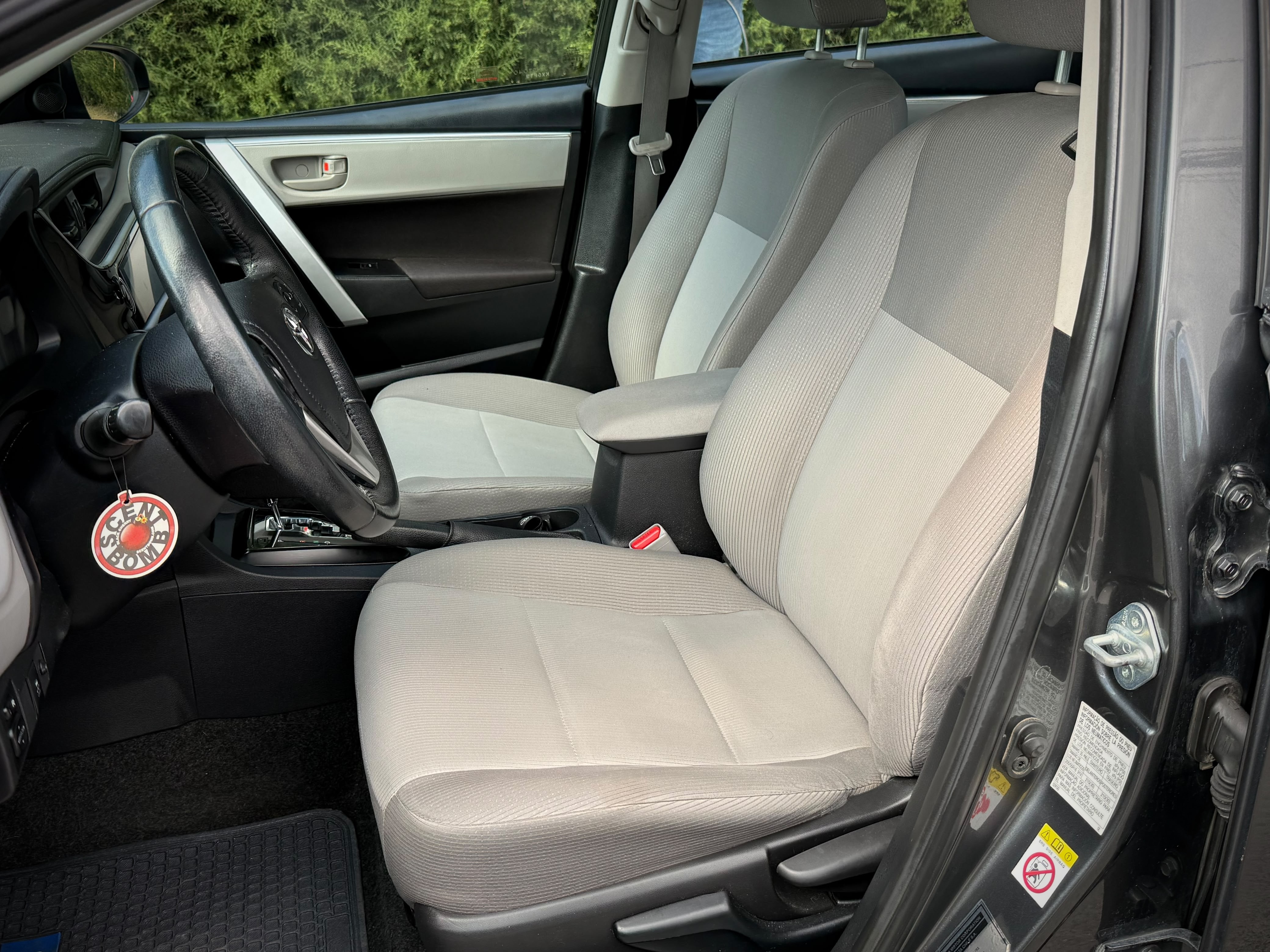 Toyota Corolla — foto 17 de 18