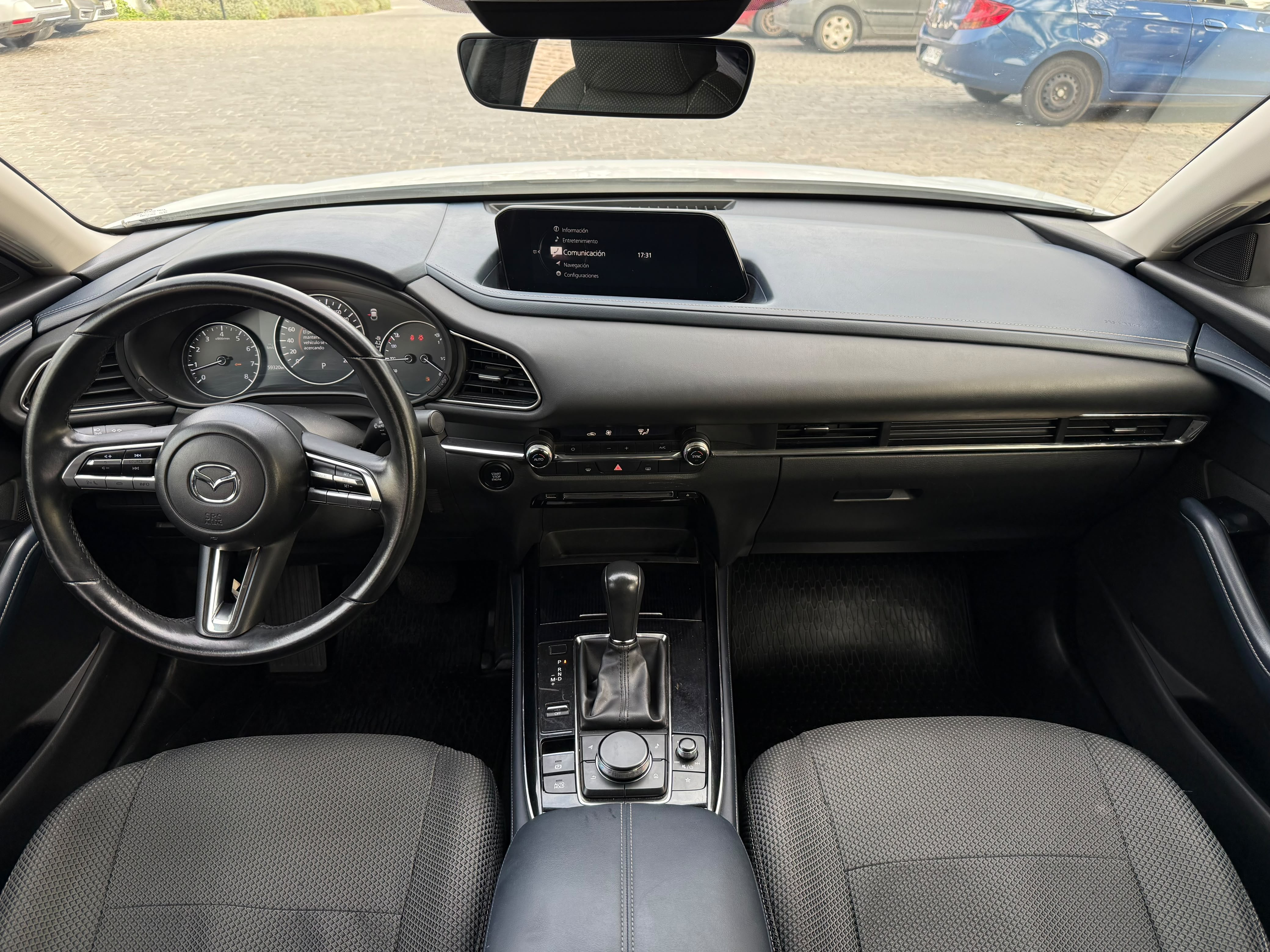 Mazda CX-30 — foto 13 de 20