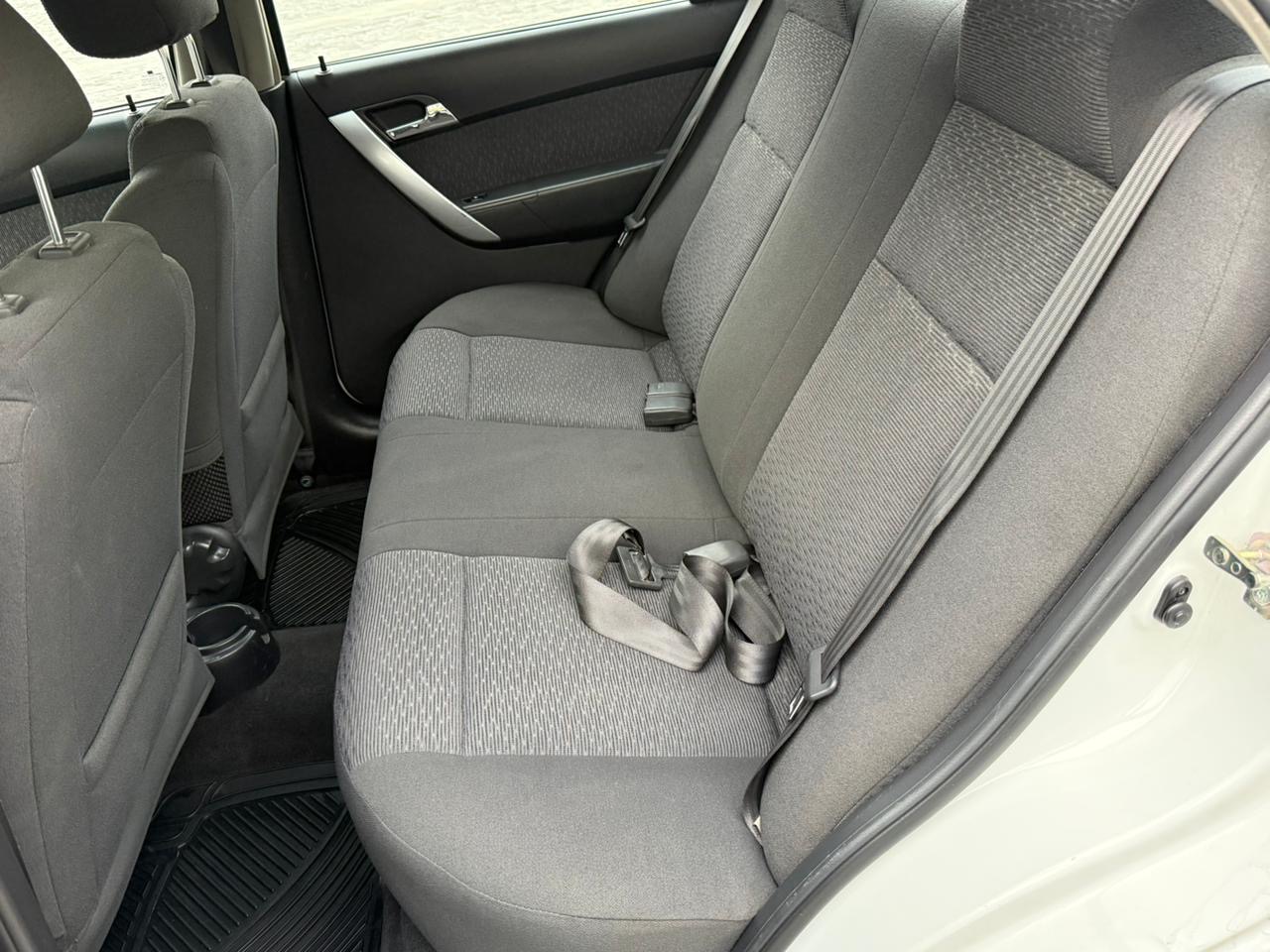 Chevrolet Aveo — foto 20 de 20