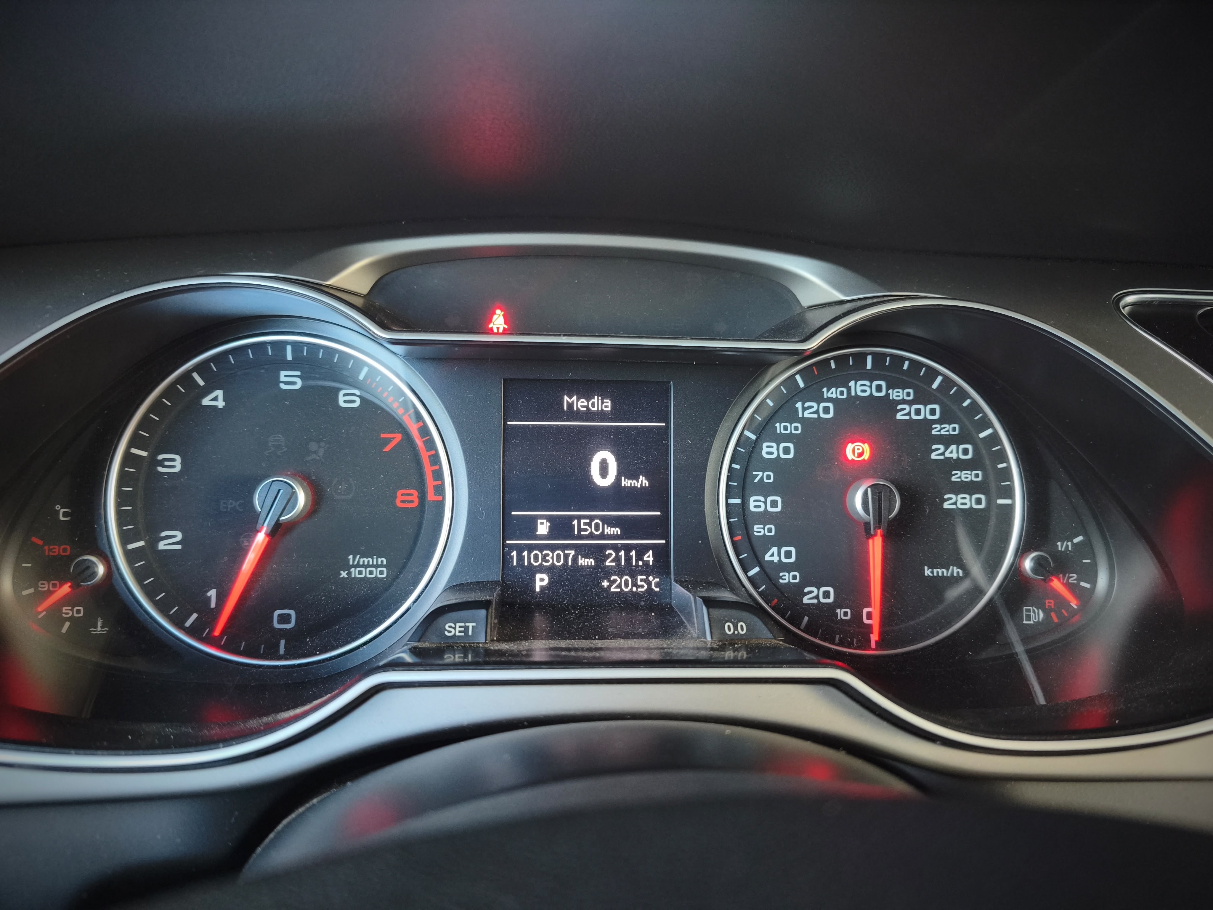 Audi A4 — foto 13 de 16