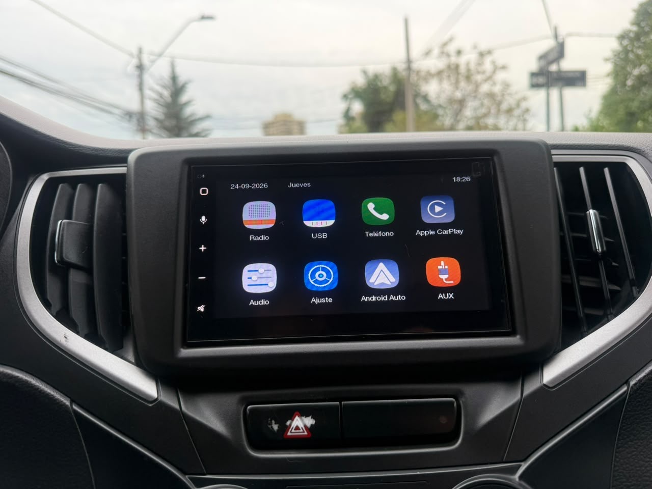 Suzuki Baleno — foto 15 de 20