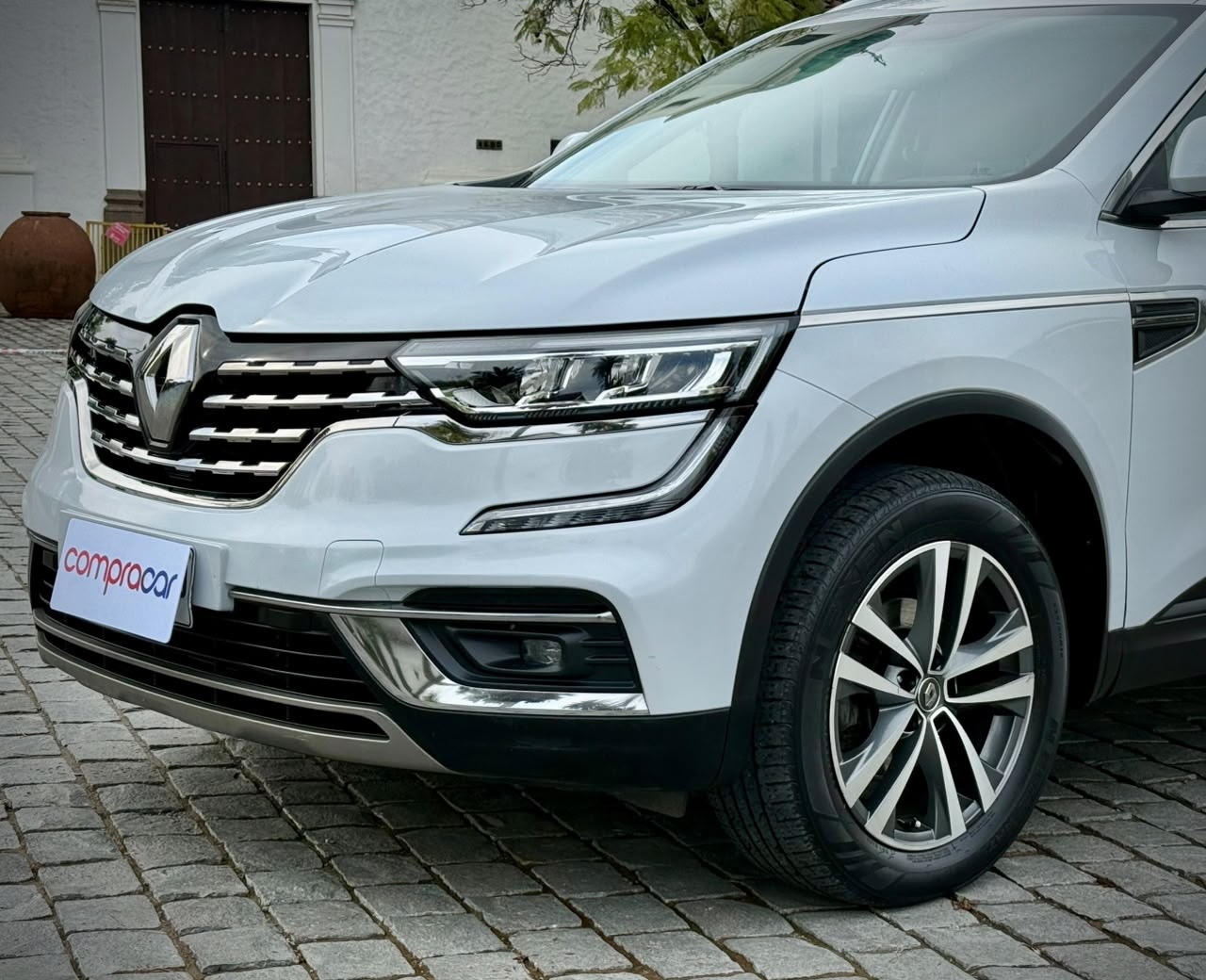 Renault Koleos — foto 8 de 18