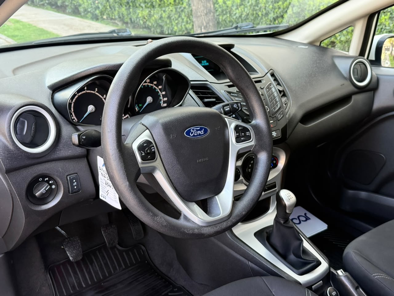 Ford Fiesta — foto 13 de 17