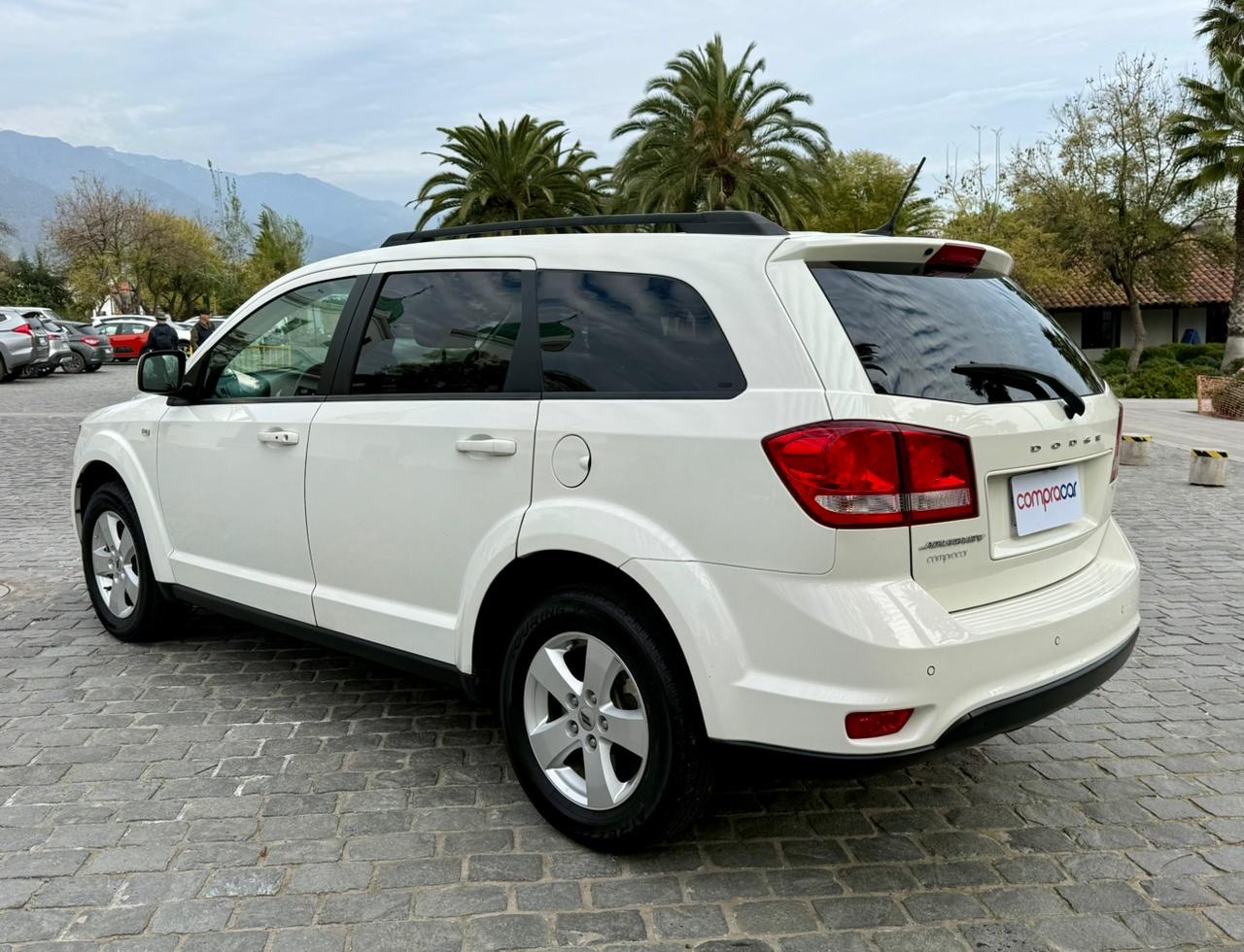 Dodge Journey — foto 4 de 21