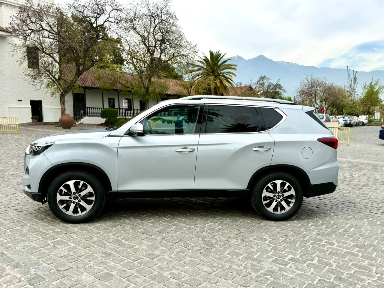 SsangYong Rexton New — foto 9 de 20