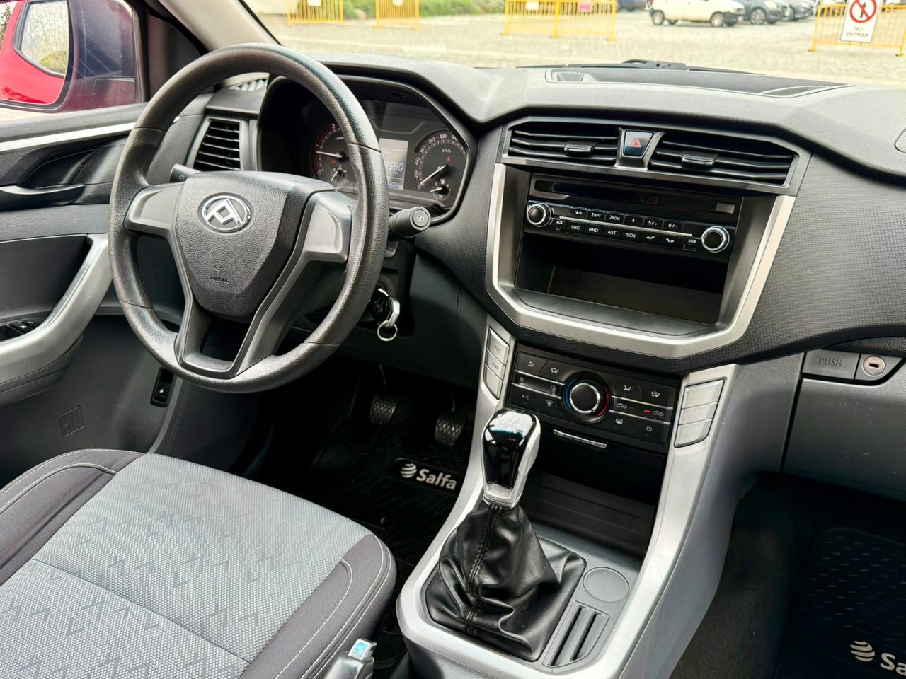 Maxus T60 — foto 17 de 20