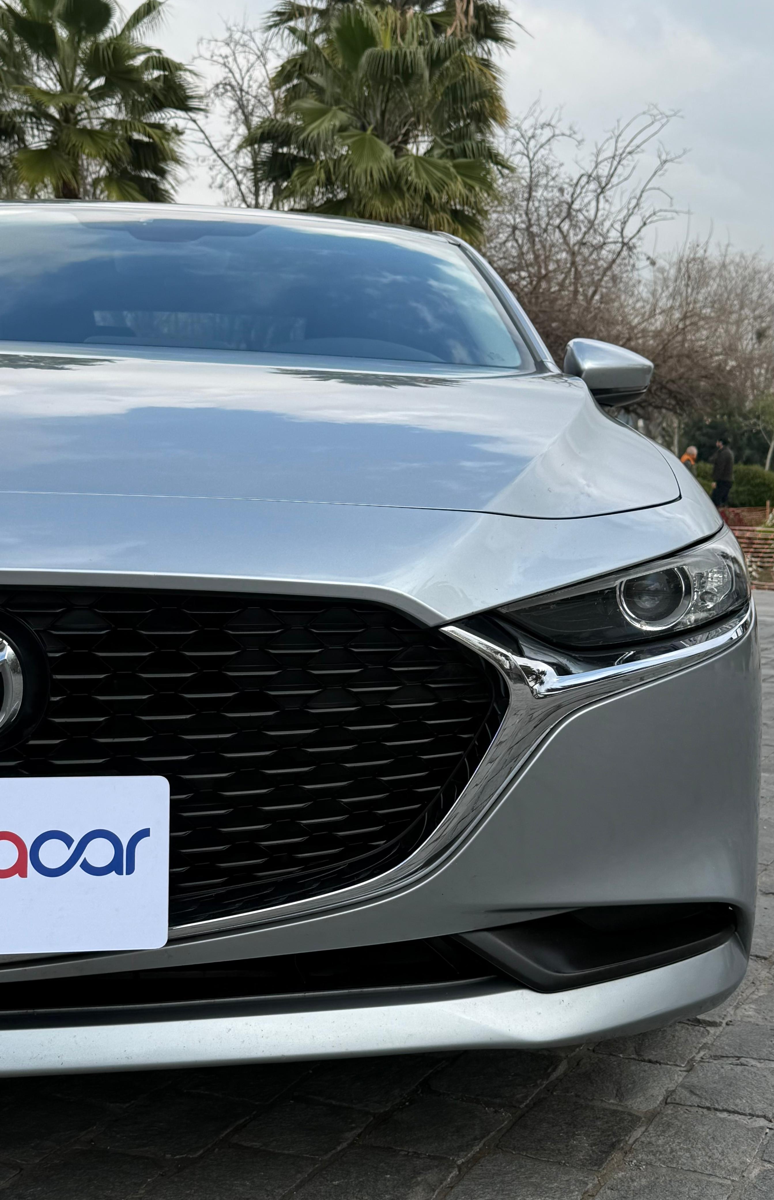 Mazda 3 — foto 8 de 12