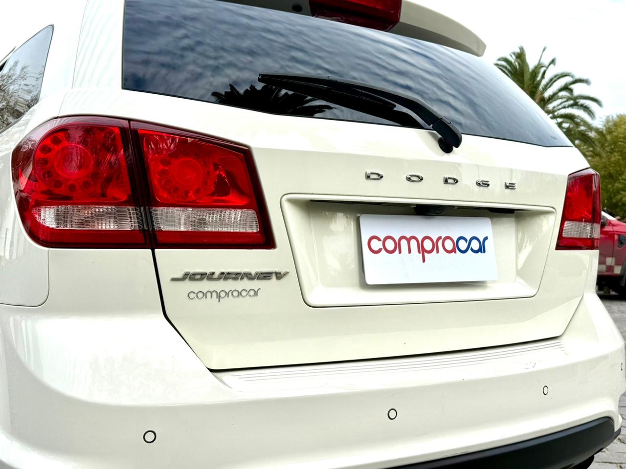 Dodge Journey — foto 11 de 21