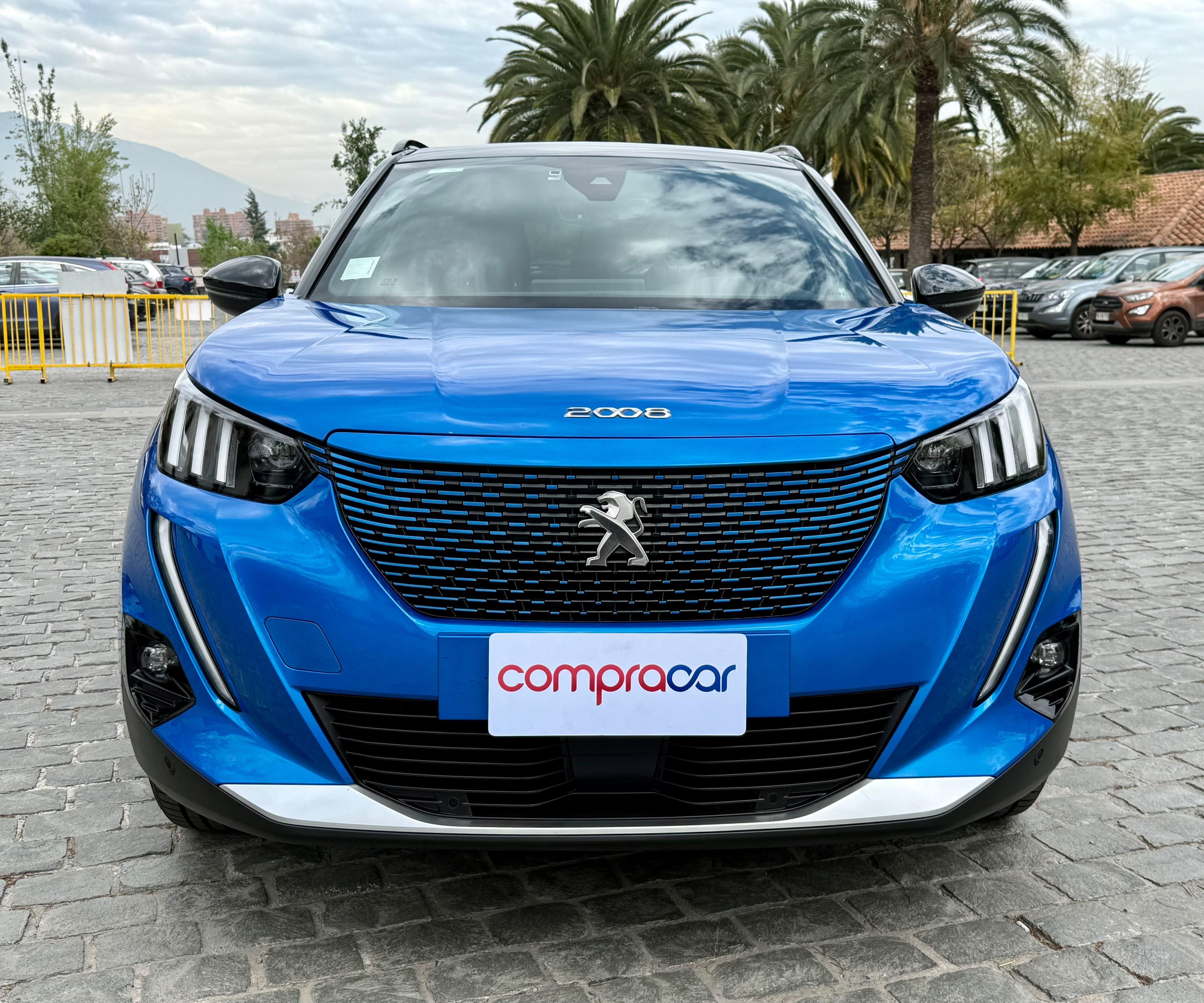 Peugeot 2008 — foto 8 de 20