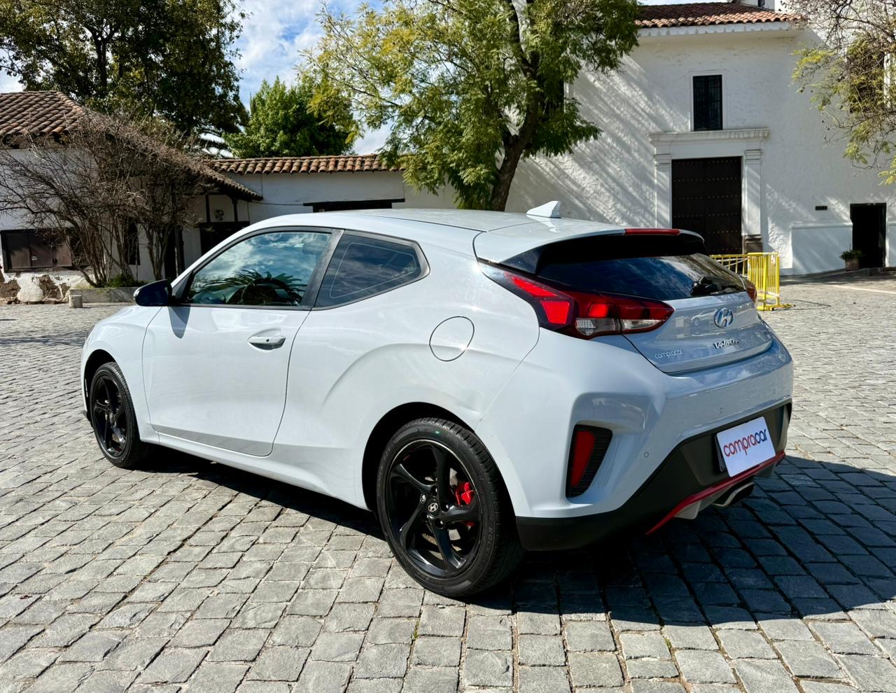 Hyundai Veloster — foto 4 de 13