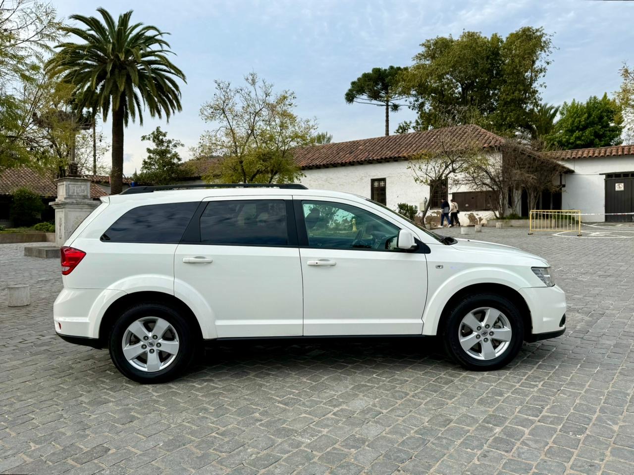 Dodge Journey — foto 6 de 21