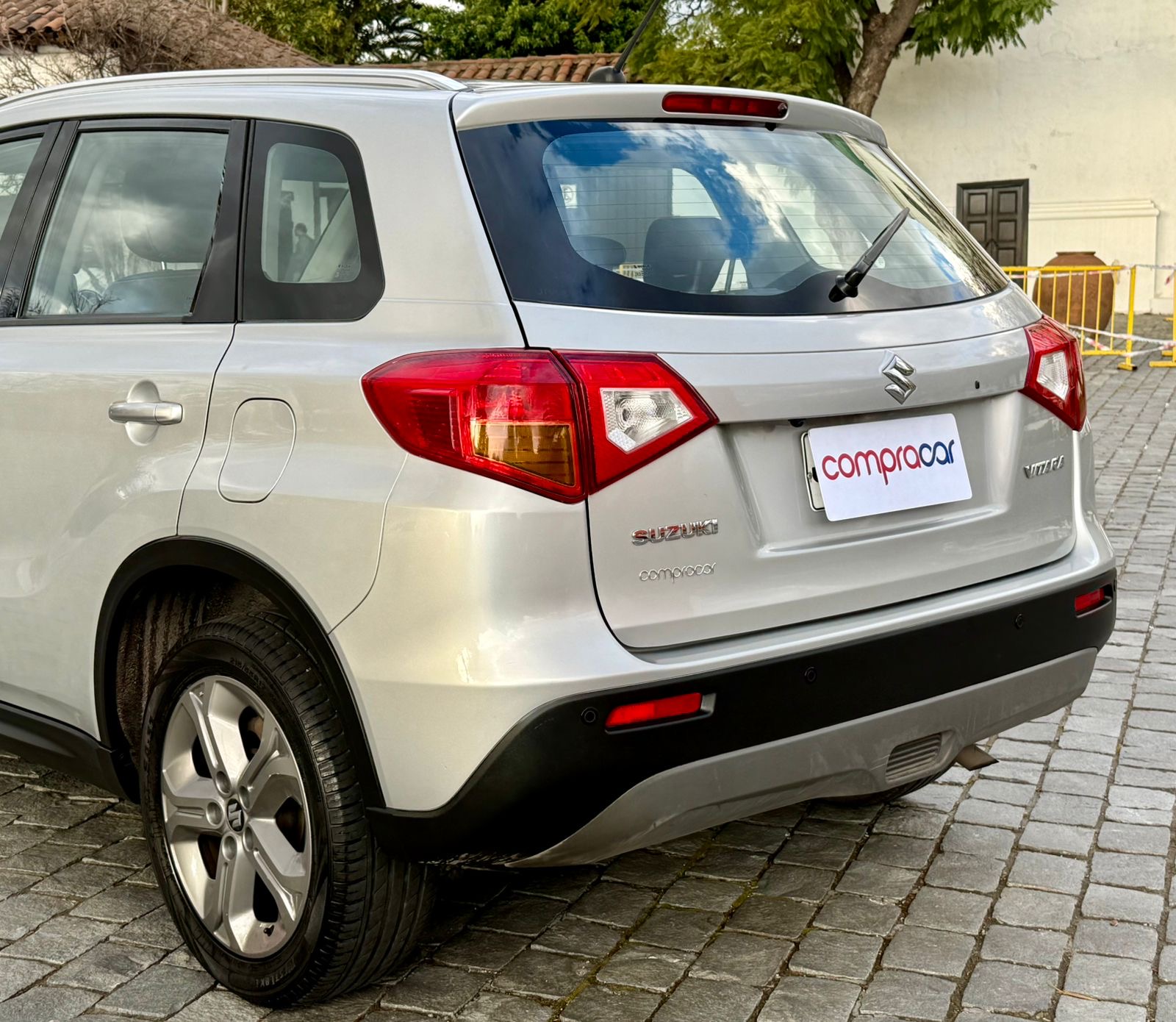 Suzuki Vitara — foto 4 de 24