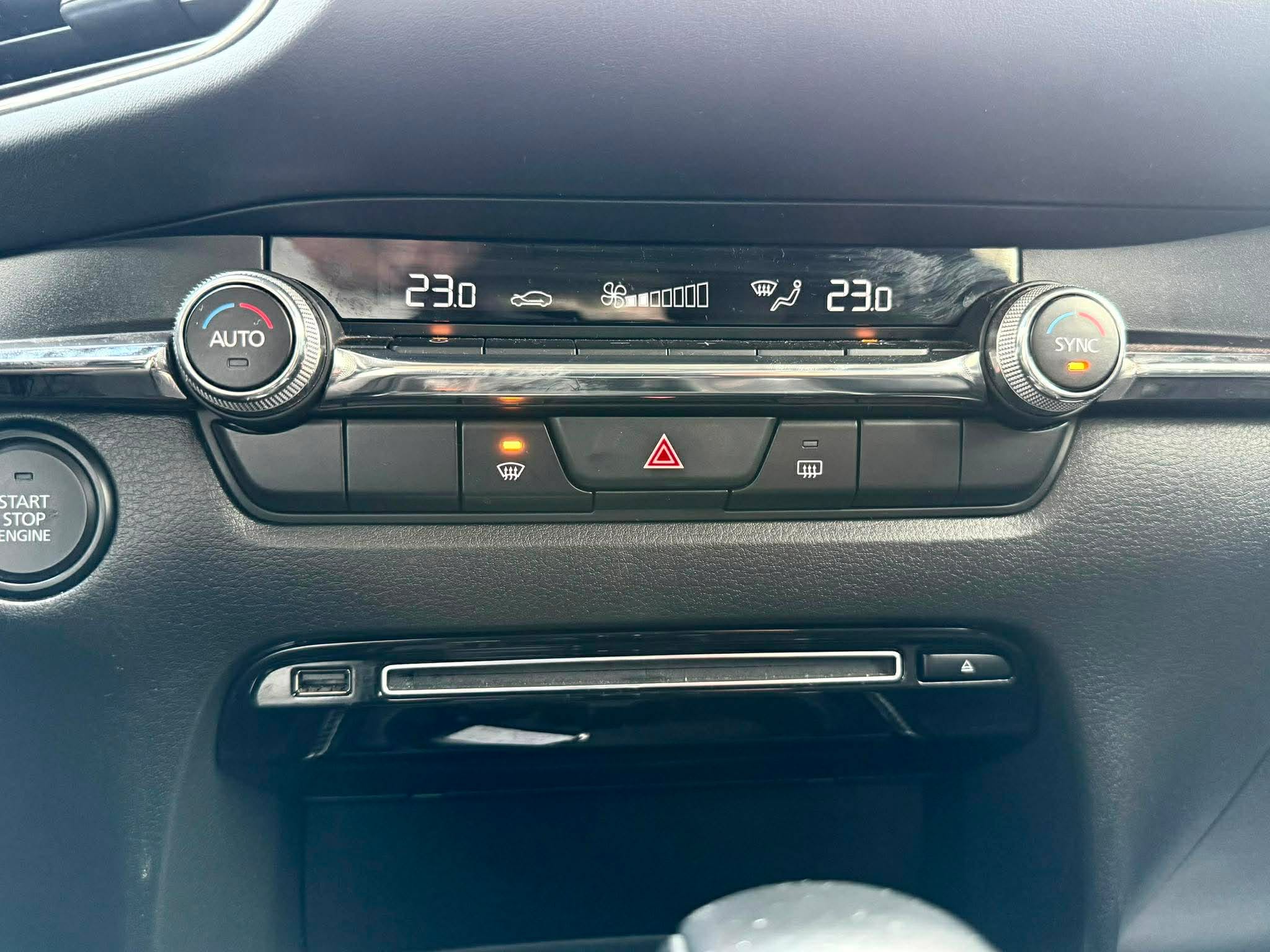 Mazda CX-30 — foto 12 de 20