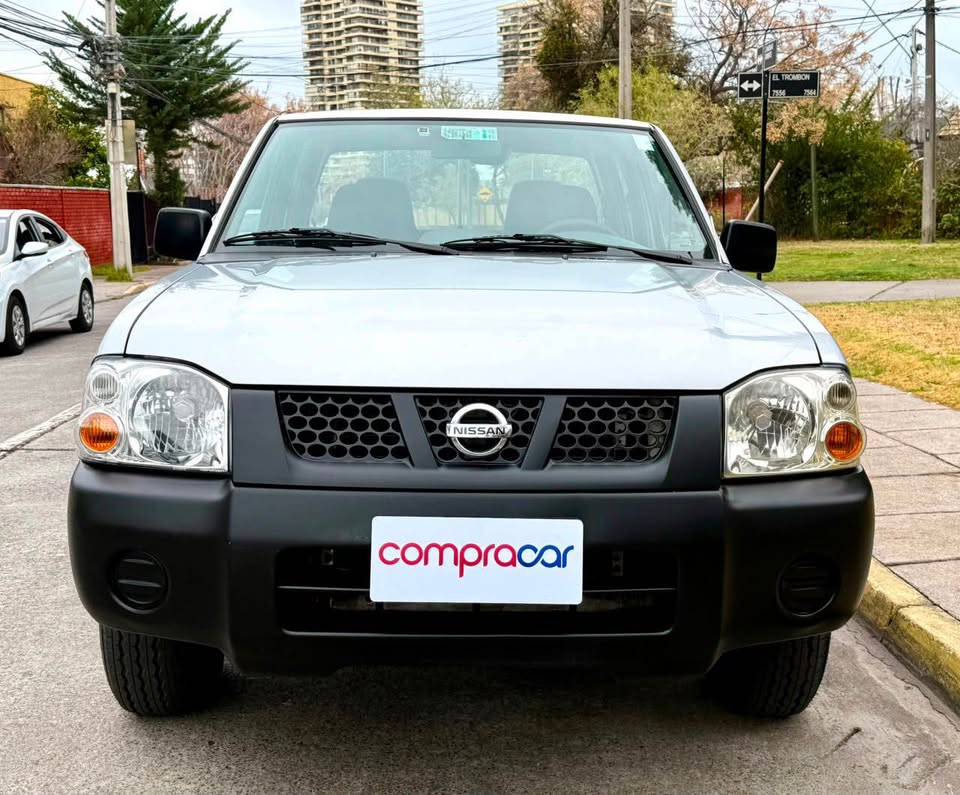 Nissan Terrano — foto 7 de 20