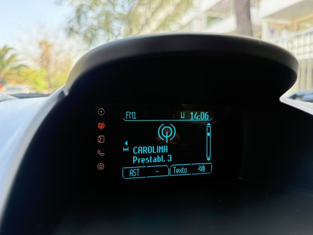 Ford Fiesta — foto 12 de 17