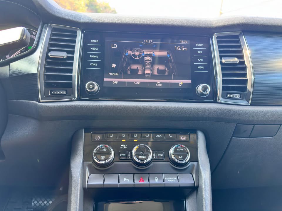 Škoda Kodiaq — foto 12 de 20