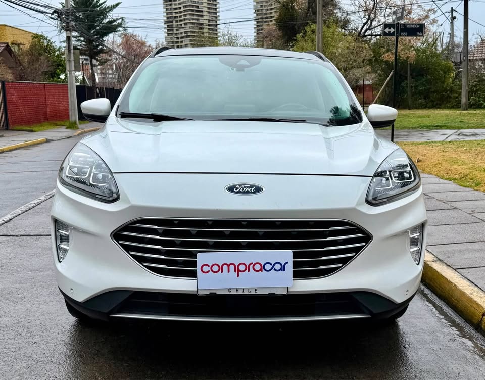 Ford Escape — foto 7 de 20