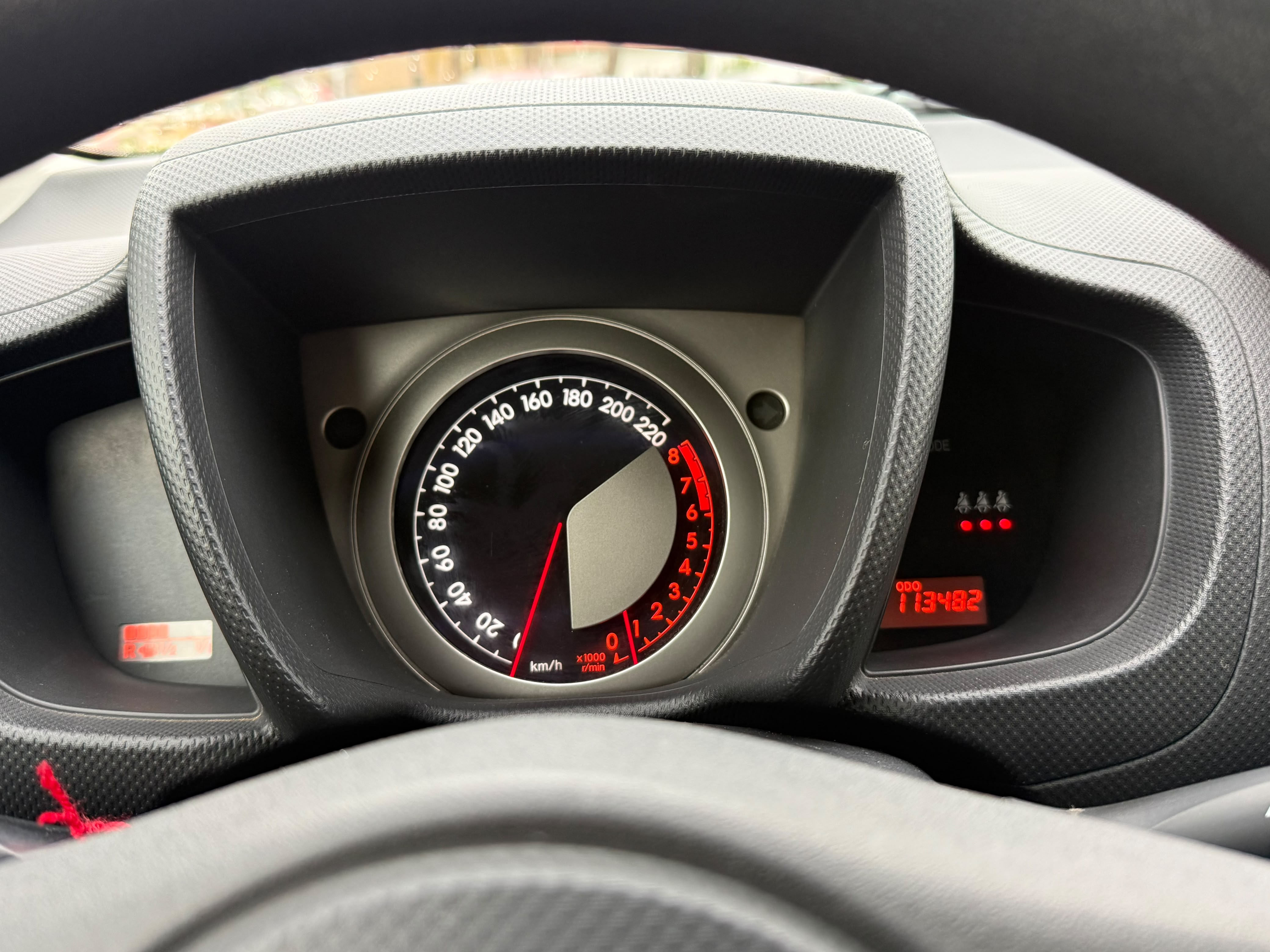 Toyota Urban — foto 12 de 17