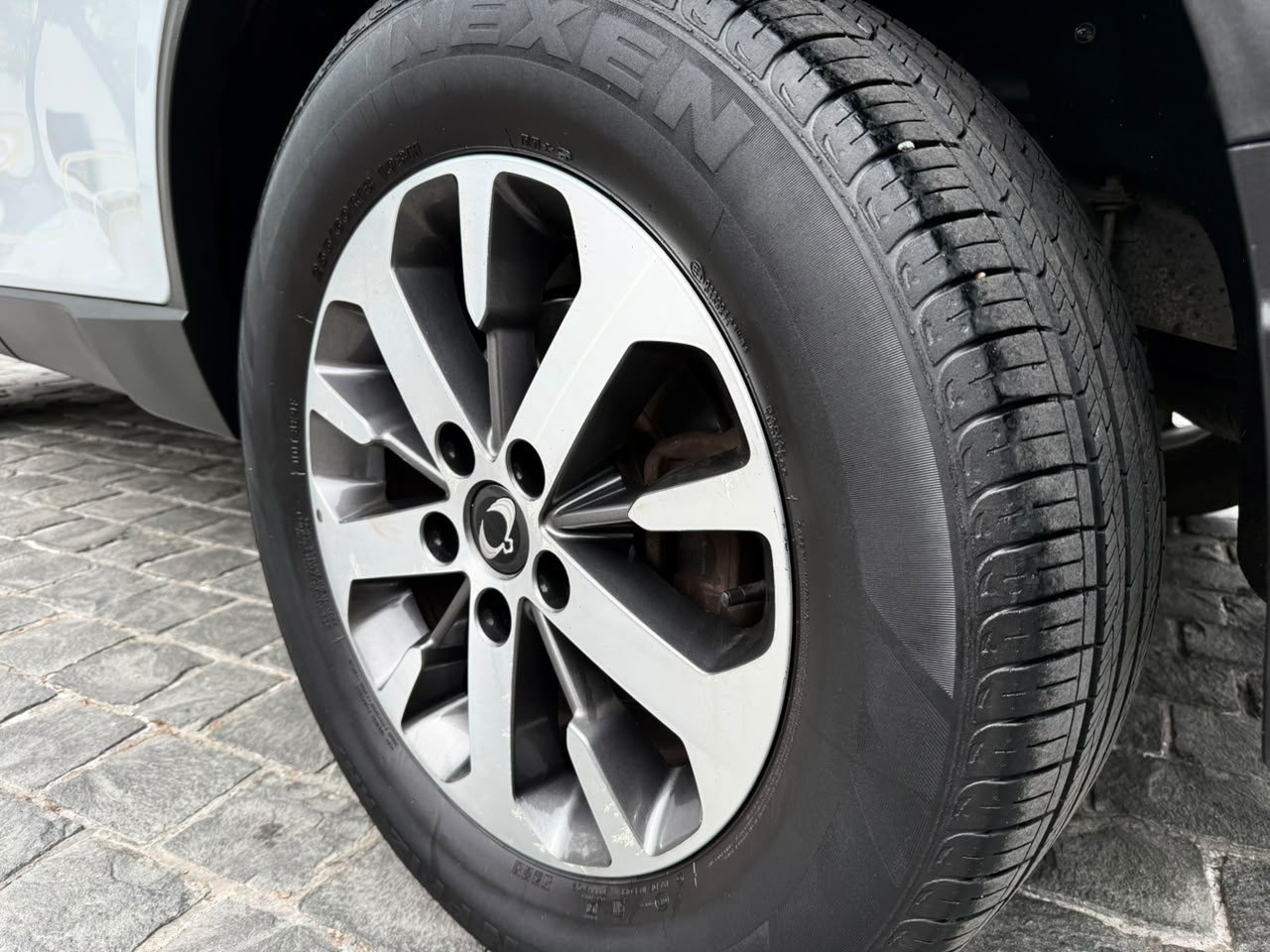 SsangYong Rexton New — foto 2 de 20