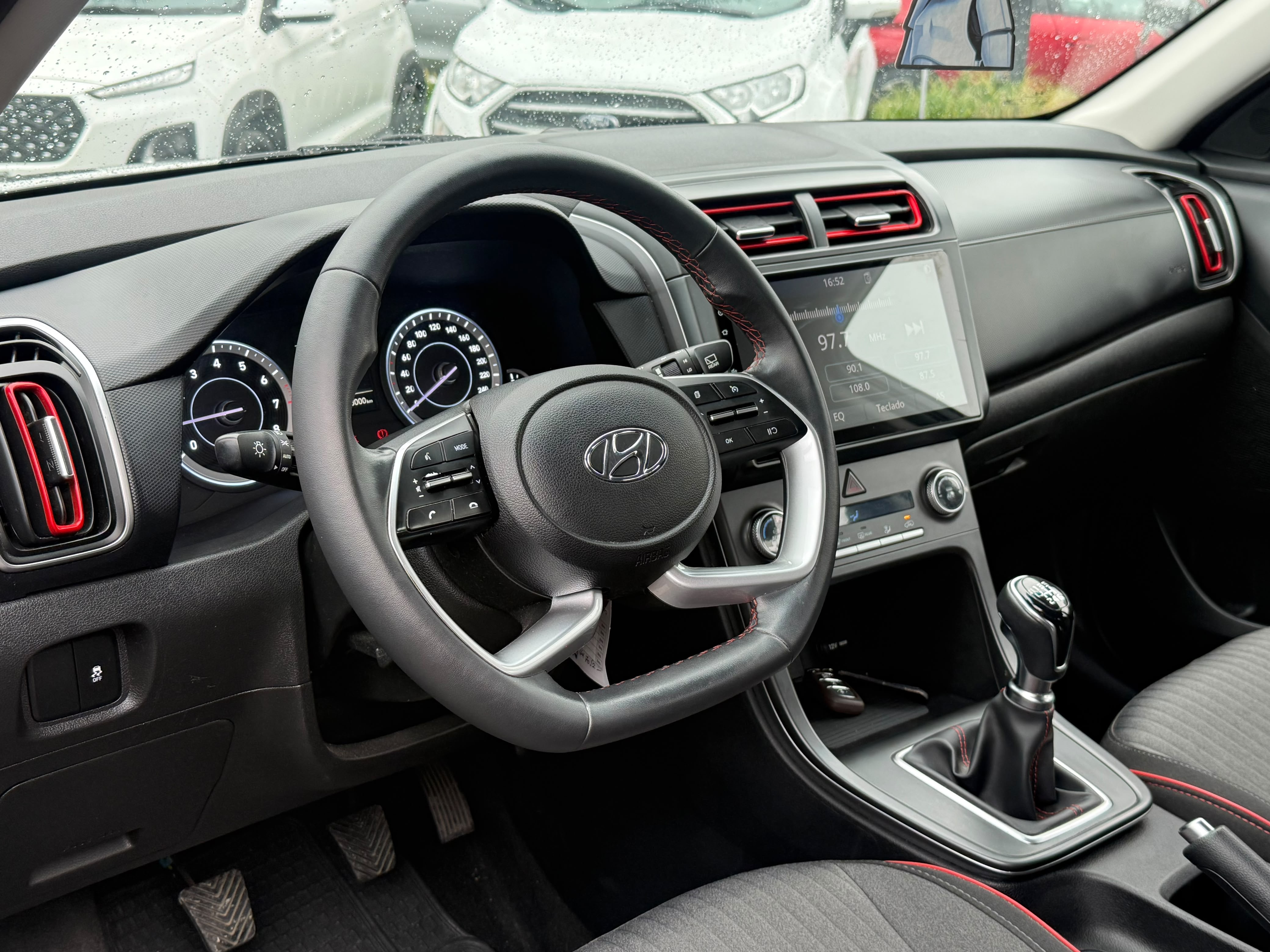 Hyundai Creta — foto 13 de 15