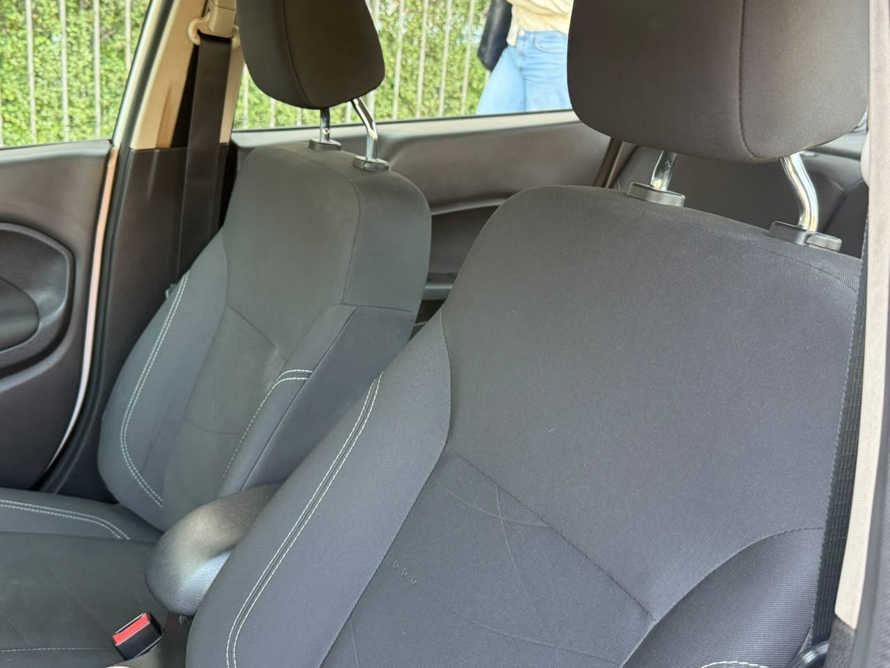 Ford Fiesta — foto 16 de 17