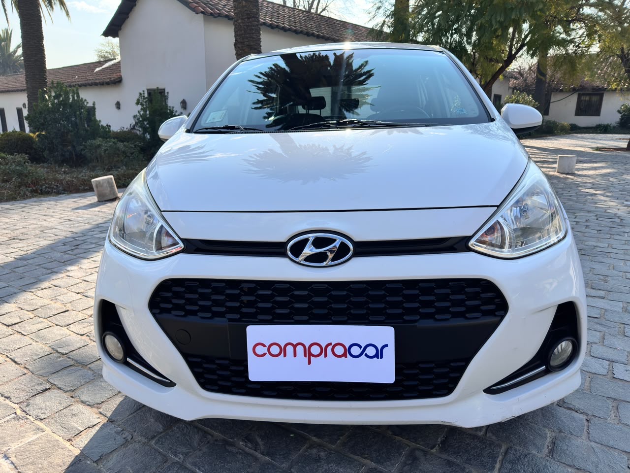 Hyundai Grand I-10 — foto 7 de 14