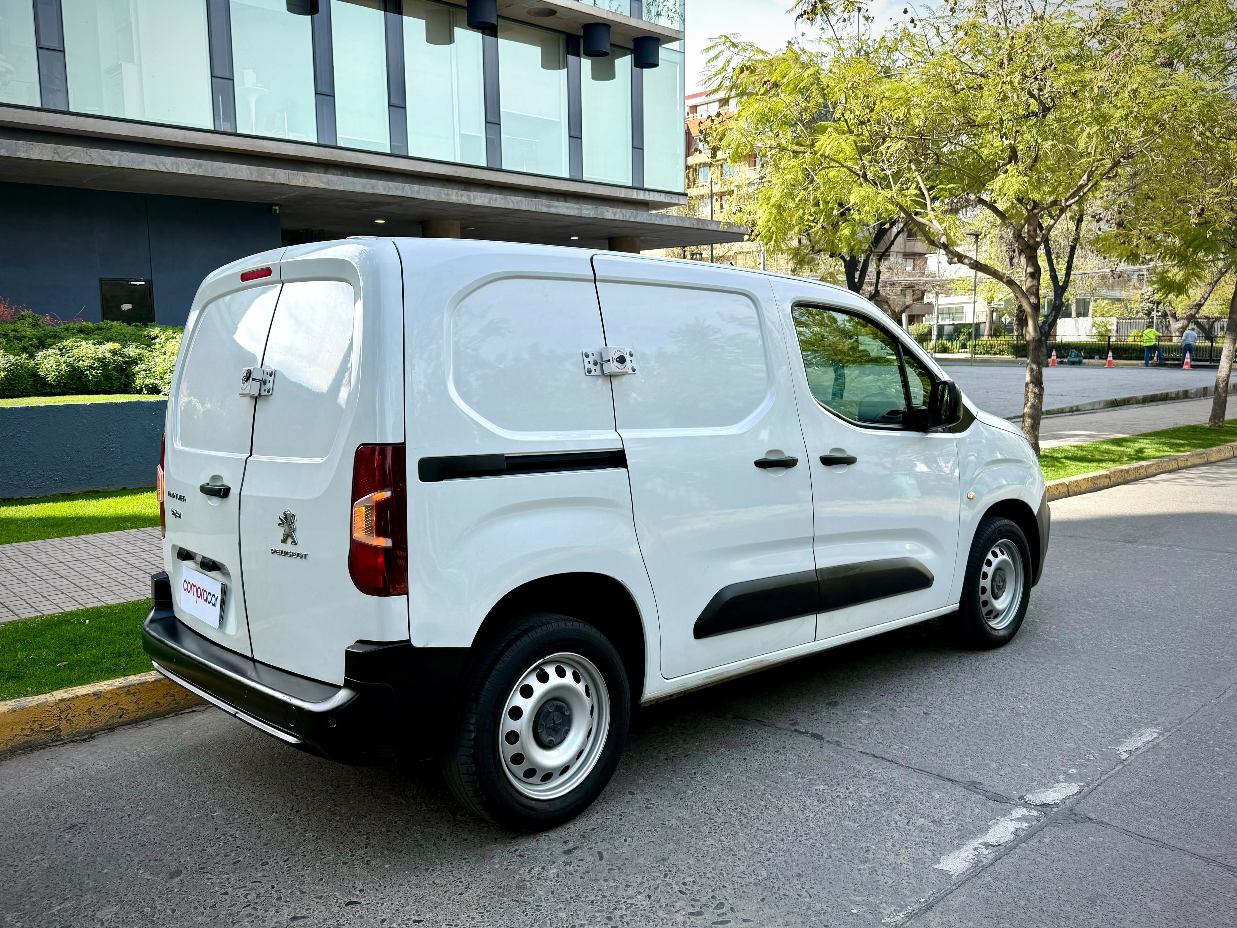 Peugeot Partner — foto 3 de 12