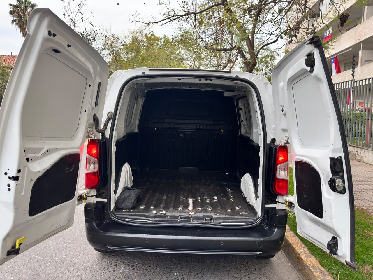 Citroën Berlingo — foto 8 de 14