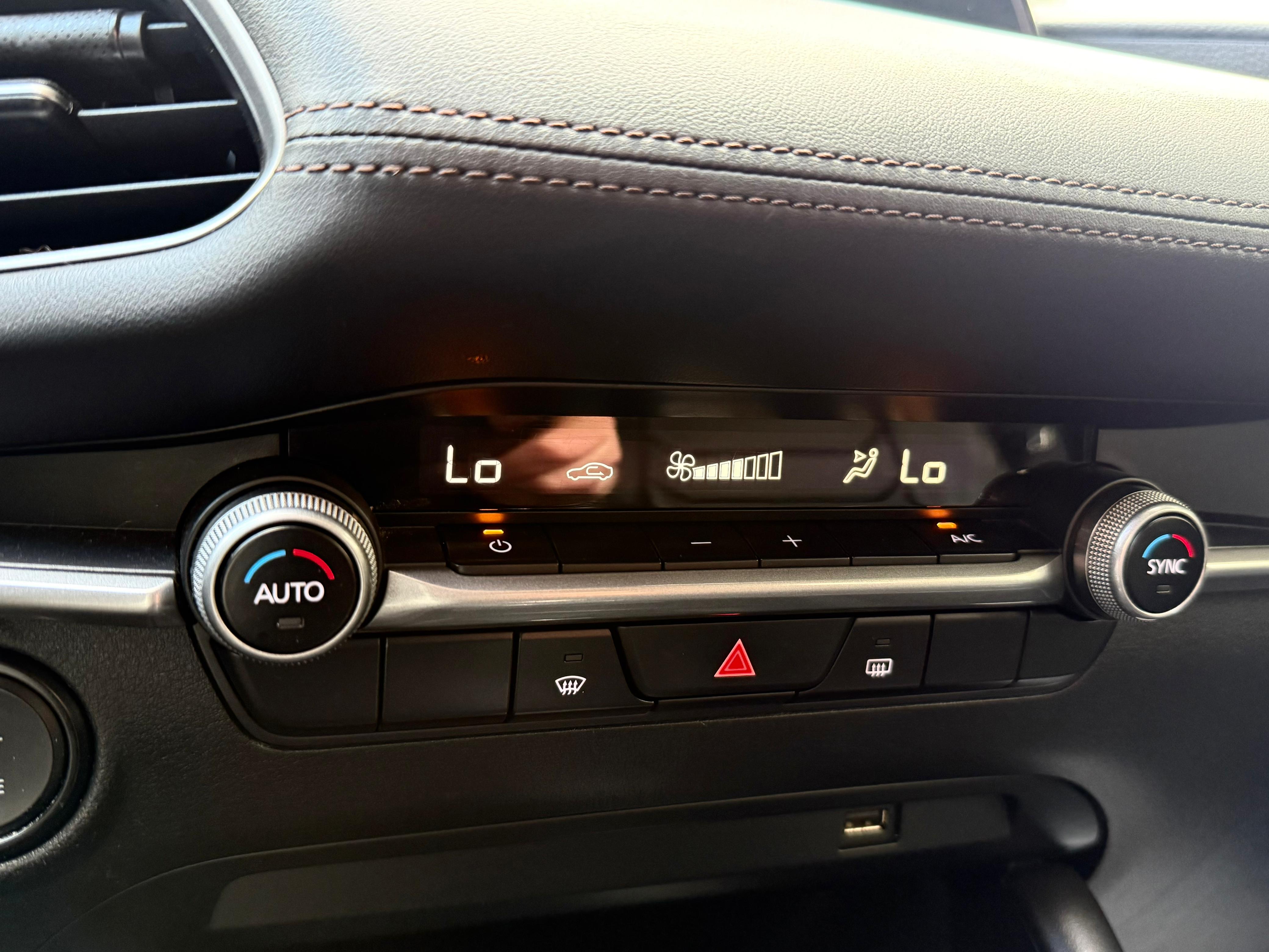 Mazda 3 — foto 11 de 12