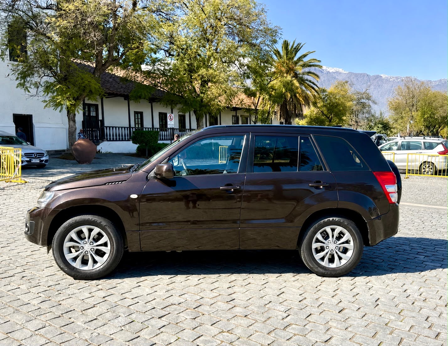 Suzuki Grand Nomade — foto 5 de 15