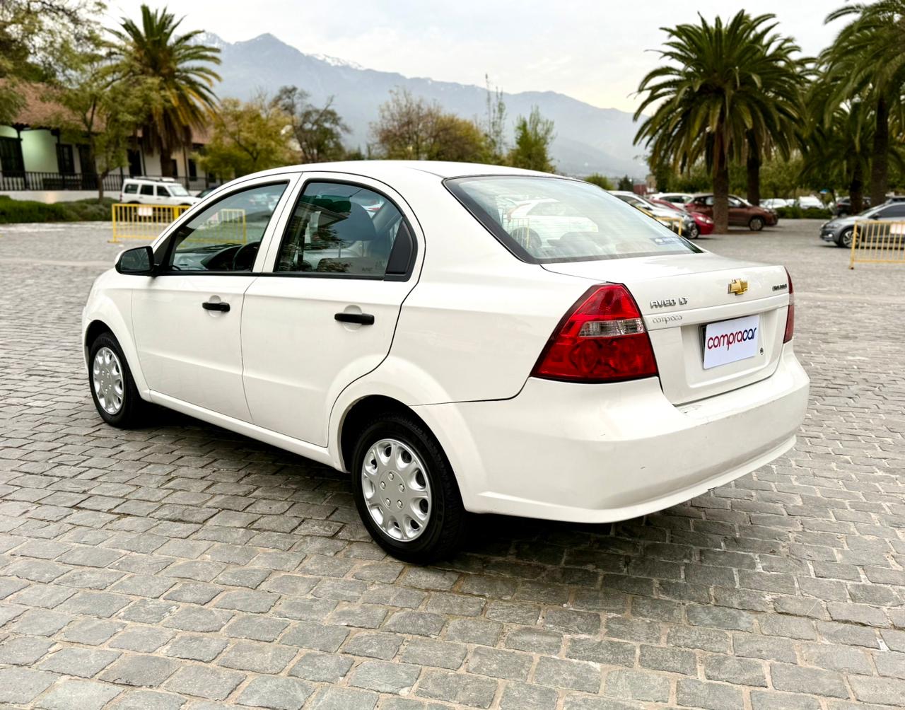 Chevrolet Aveo — foto 4 de 20