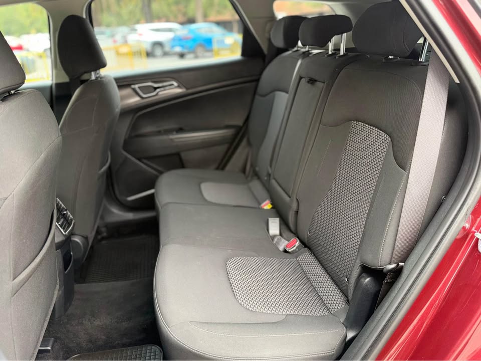 KIA Sportage — foto 18 de 19