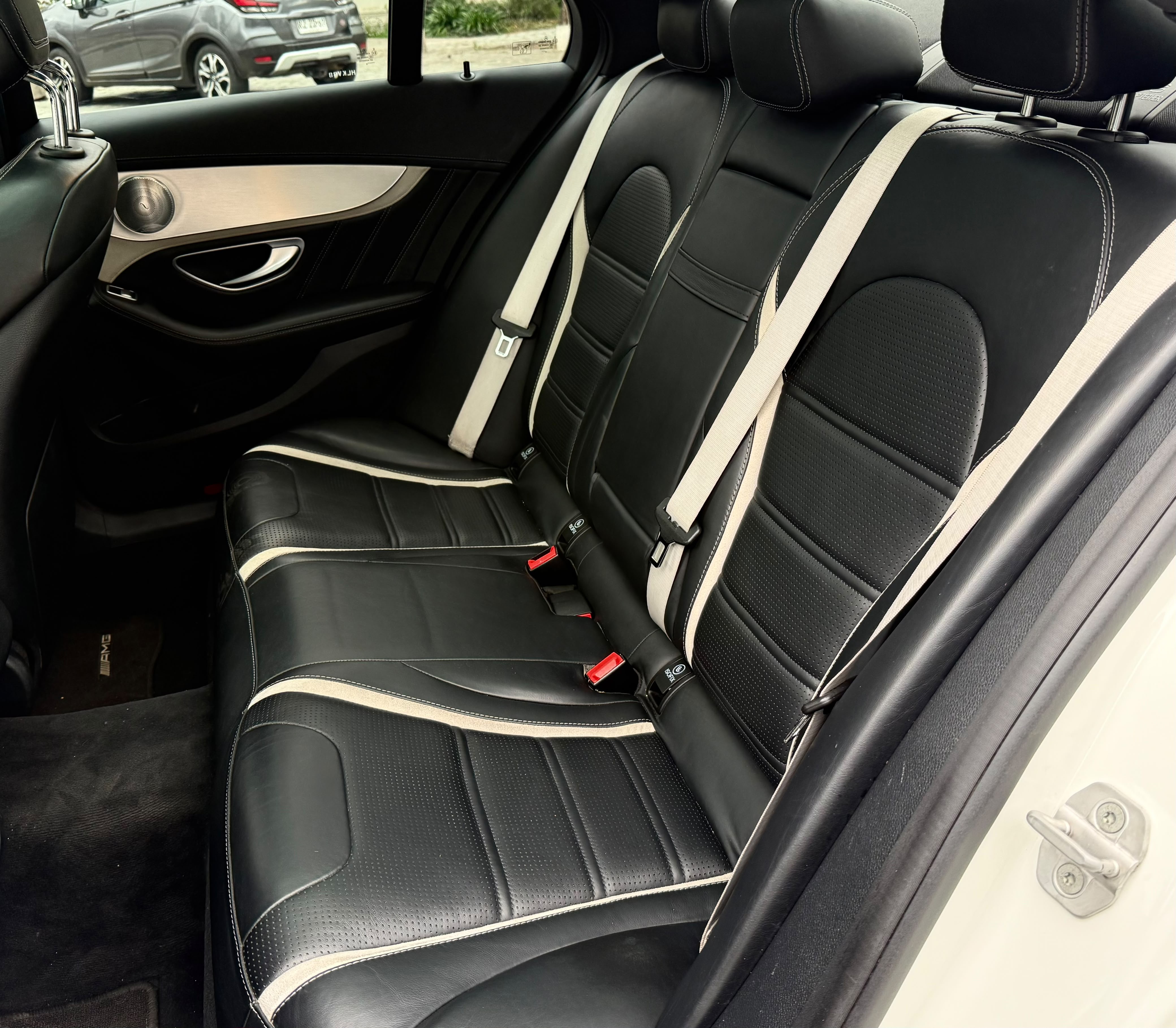 Mercedes-Benz C63 S — foto 20 de 20